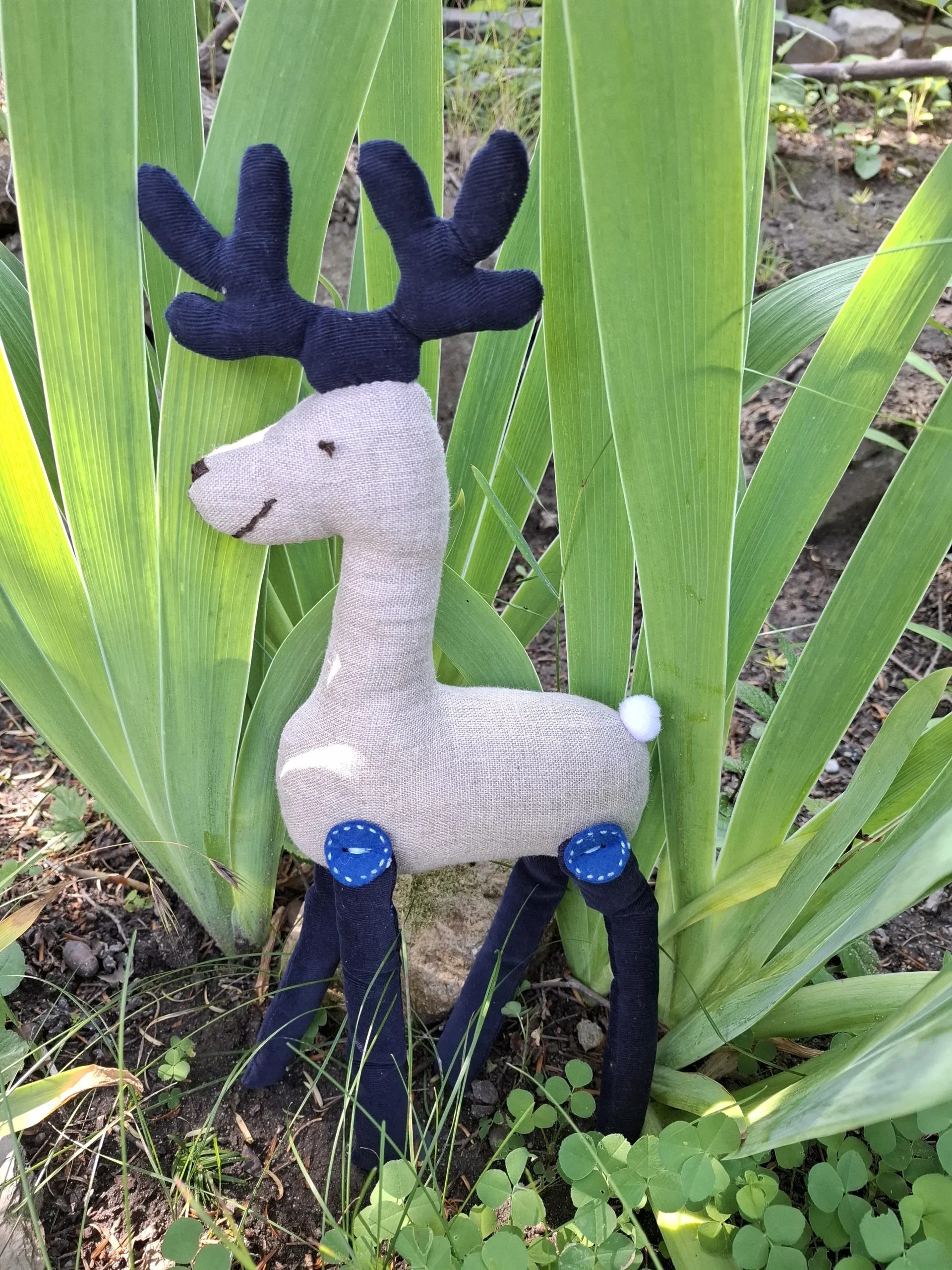 Ľanová hračka jeleň