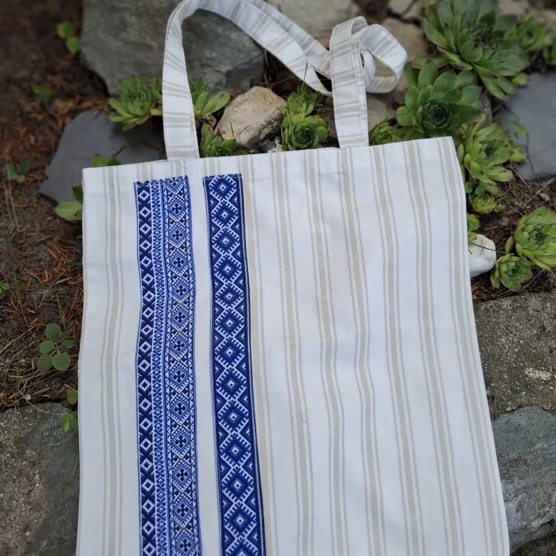 Nákupné tašky s ľudovým prvkom